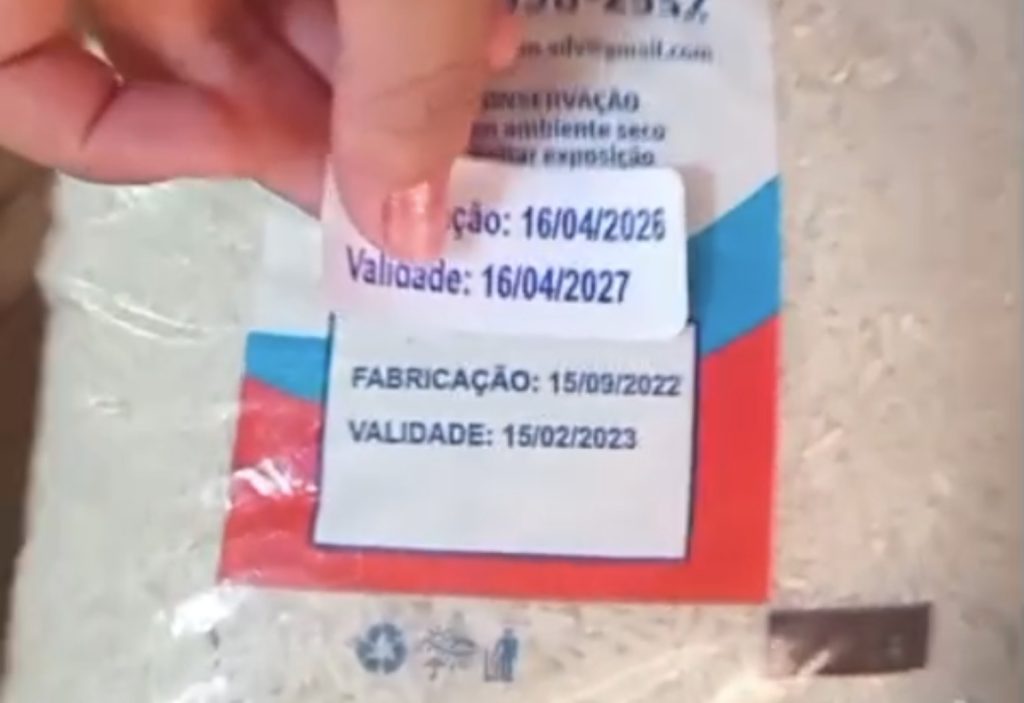 Prefeitura no TO teria distribuído arroz com embalagens vencidas no Dia das Mães, dizem moradores