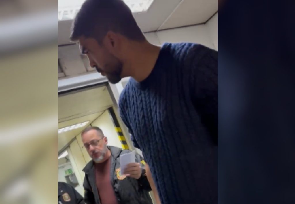 Prefeito é retirado de aeronave pela PF após forçar entrada em voo