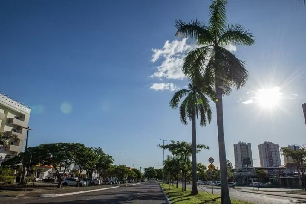Ar seco, baixa umidade e 41°C: veja como fica o clima em Palmas nessa semana
