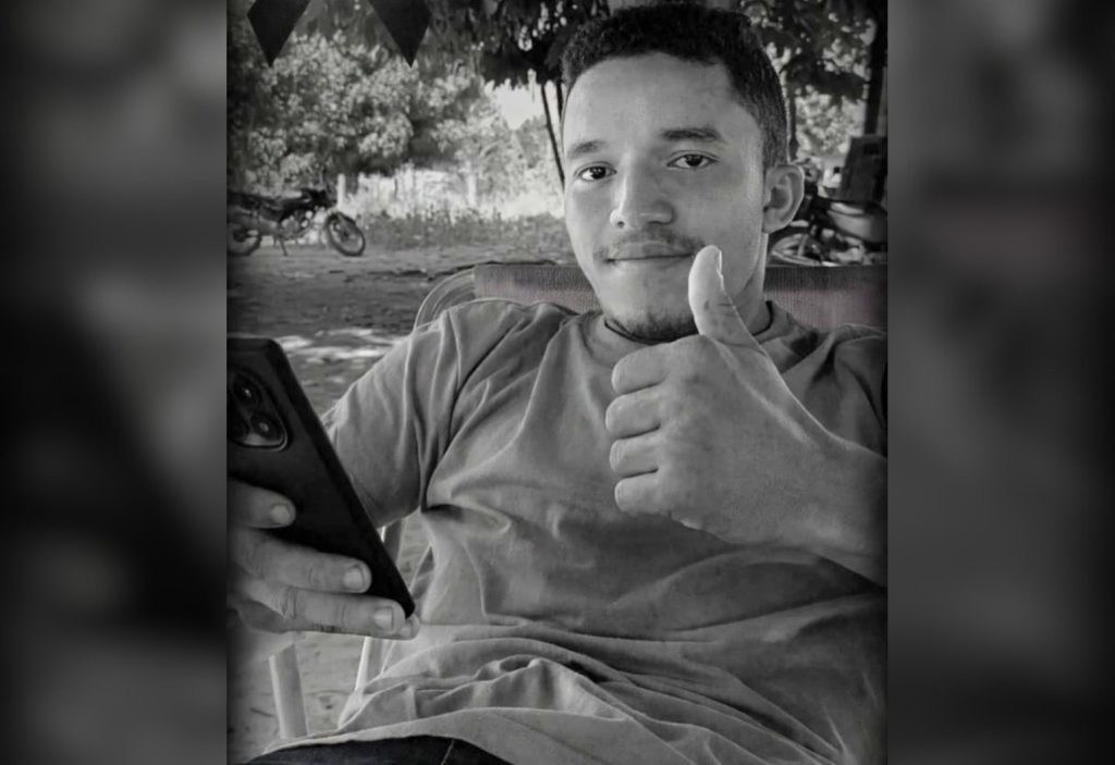 Jovem de 18 anos morre após perder o controle da caminhonete e bater na TO-010